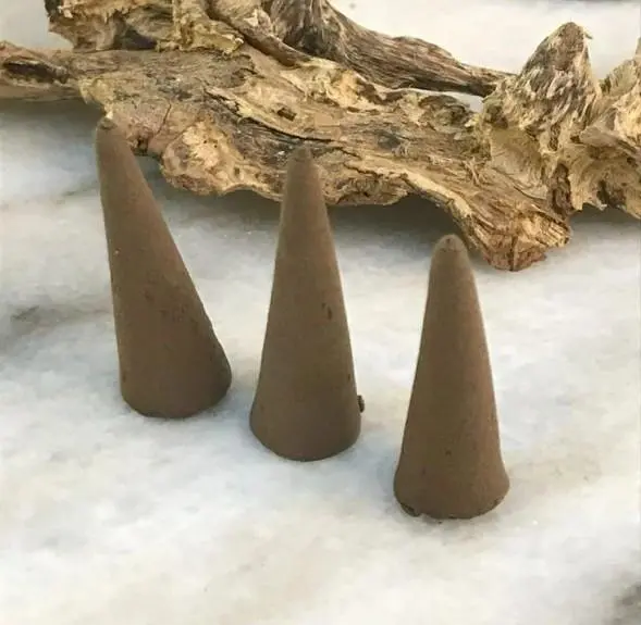 纯天然奇楠沉香塔香粒-2